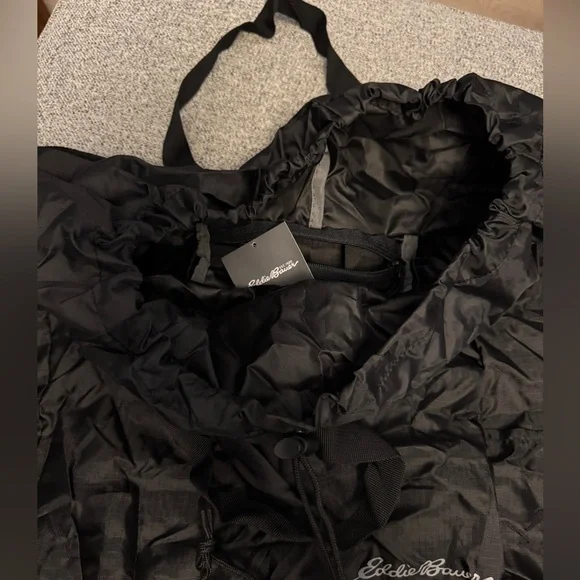 NWT Eddie Bauer Stowaway 25L Cinch Ripstop Nylon Tote in Onyx (black) - Picture 3 of 6